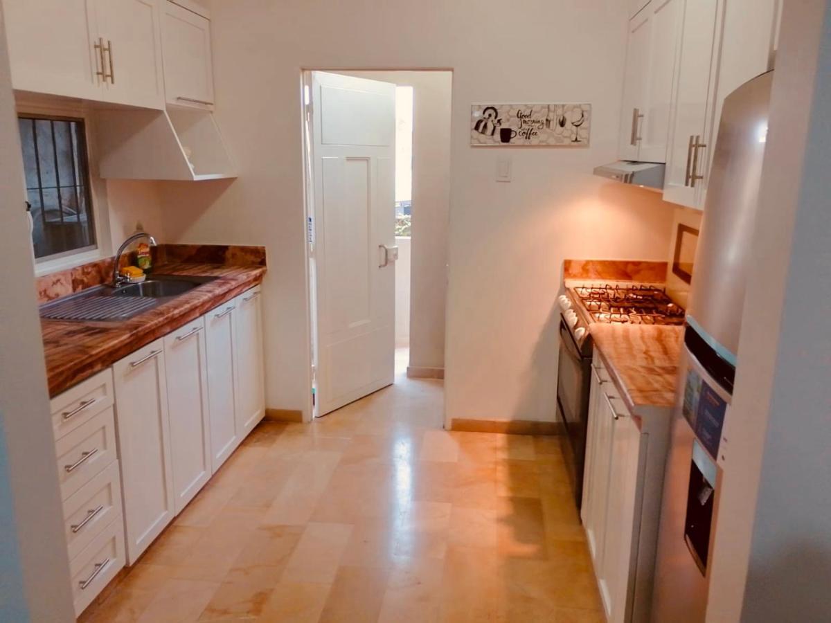 גוויאקיל Large 2-Bedroom Apartment, Close To The American Consulate מראה חיצוני תמונה